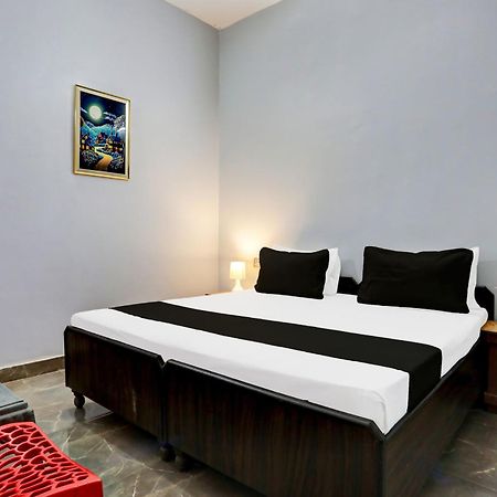 Super Hotel Live View Indraprast Exterior photo